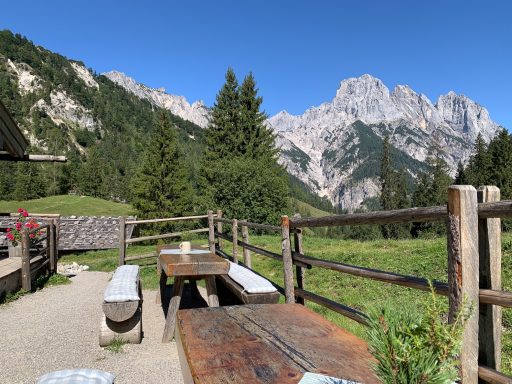 Pausenzeit an der Bindalm in den Berchtesgadener Alpen